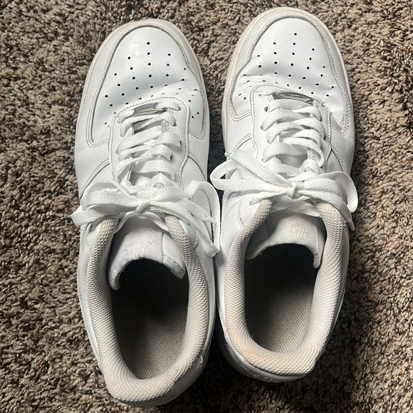 Nike Men's Air Force 1 ‘07 size 9.5 GUC - Picture 8 of 9